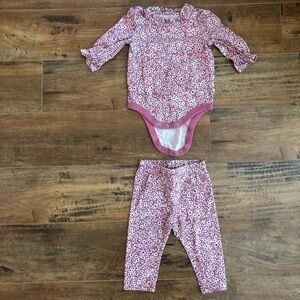 GAP Baby Organic Cotton Mix and Match Printed Bodysuit and Leggings 2-Piece 3-6M